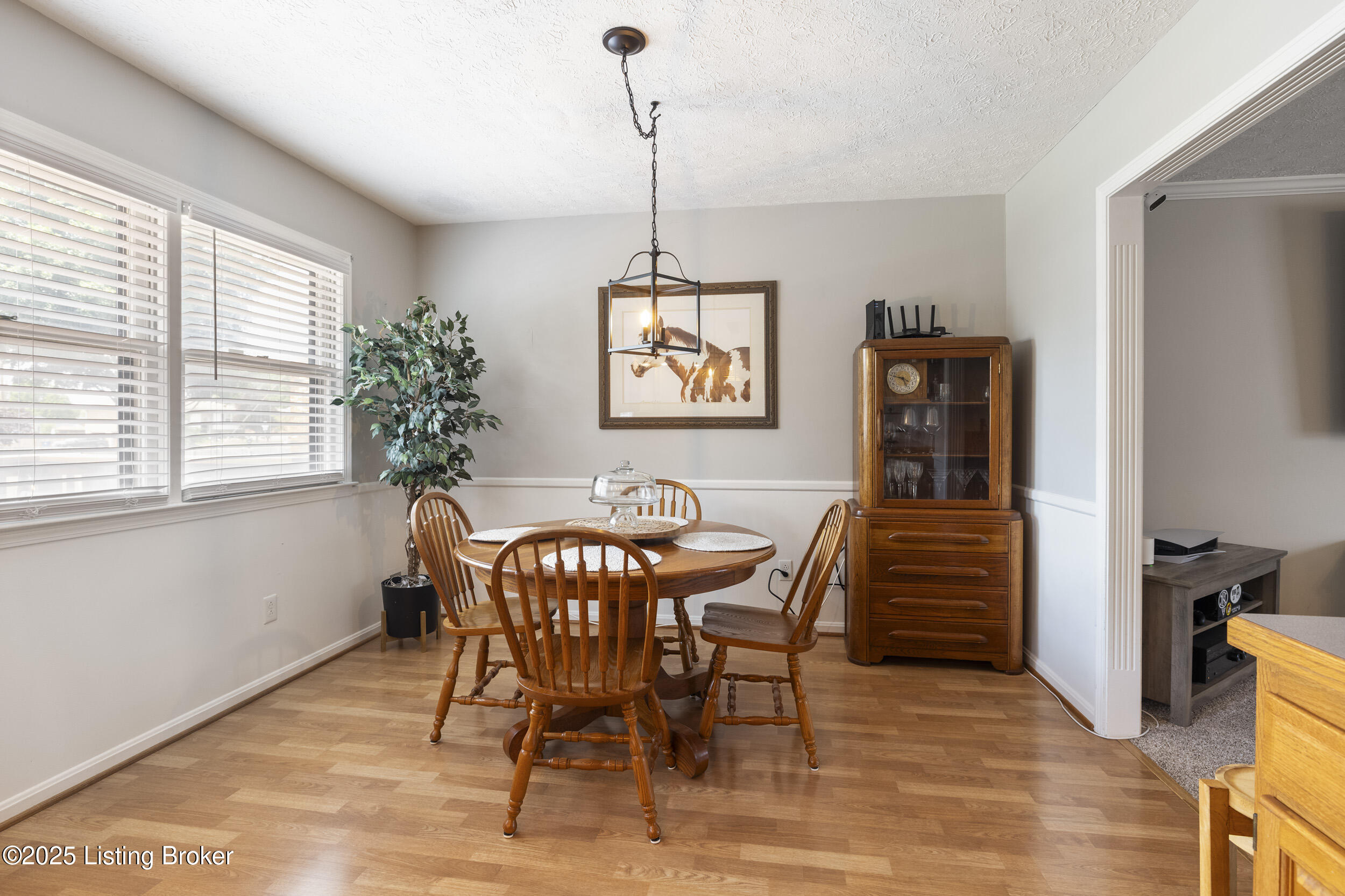 8502 Gregory Way, Louisville, Kentucky image 14