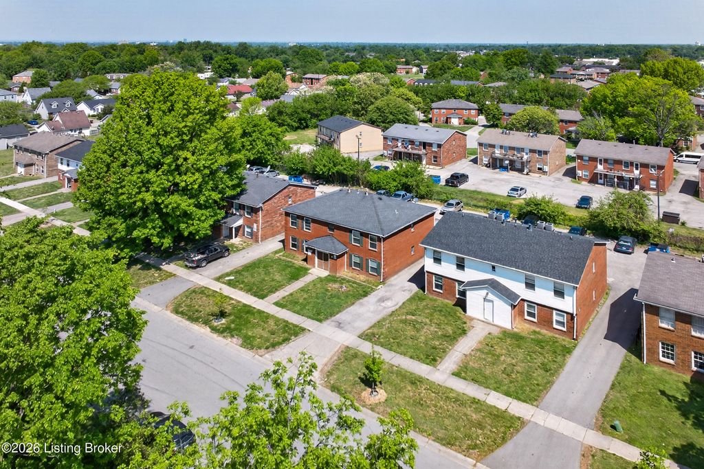 Photo of 4411 Newport Rd, Louisville, KY 40218 (MLS # 1715503)