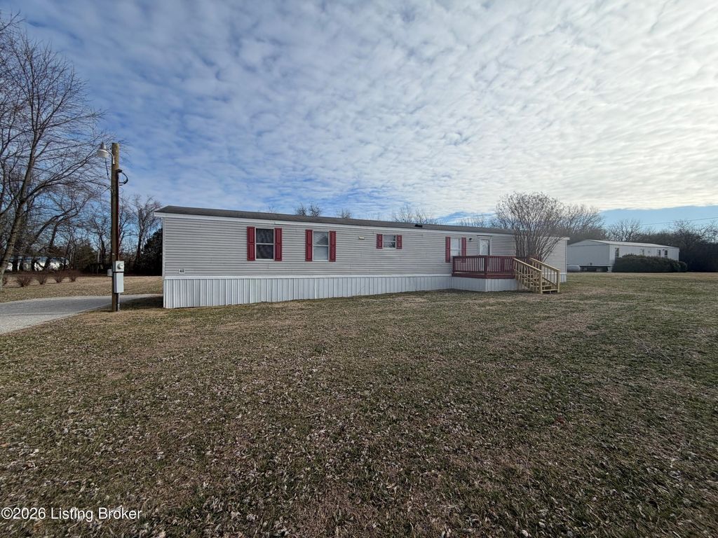 Photo of 309 Stanley Allen Dr, Vine Grove, KY 40175 (MLS # 1707465)