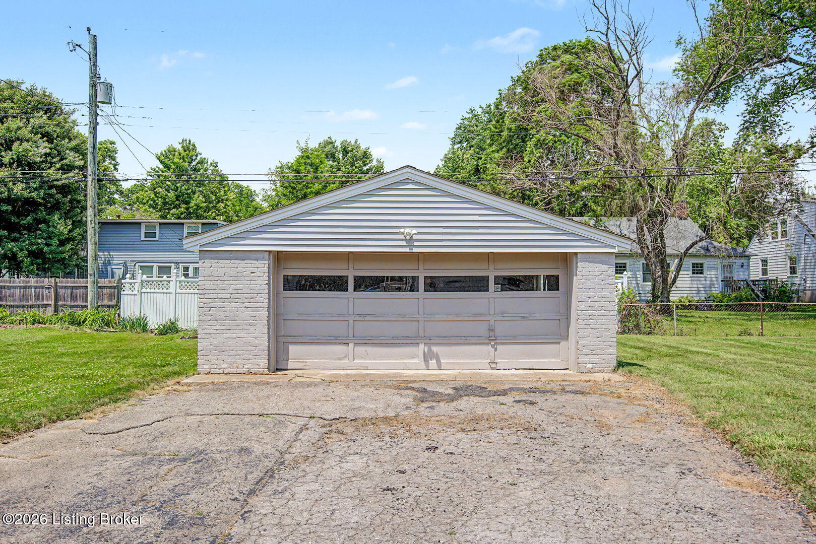 4017 Gloucester Rd