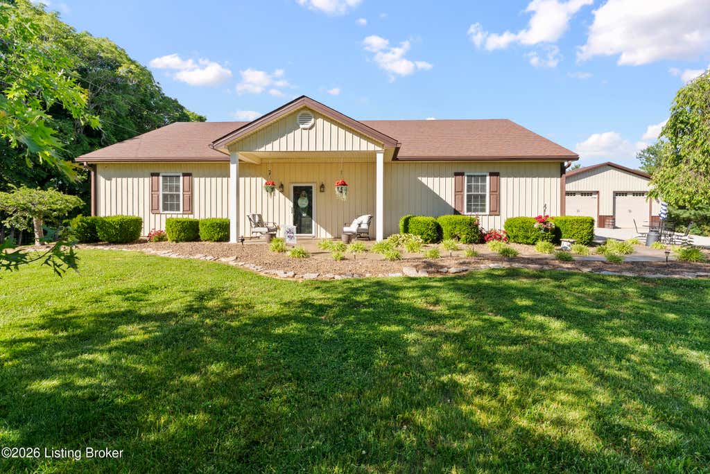 Photo of 304 Hutchins Ridge Rd, Bardstown, KY 40004 (MLS # 1721911)
