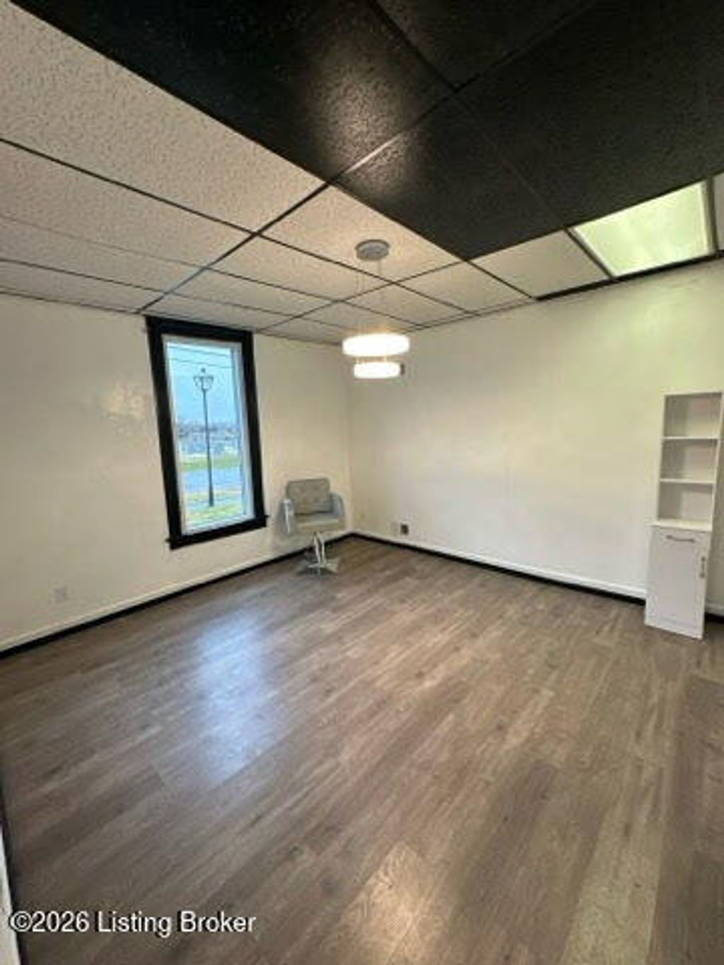 Photo of 10311 Watterson Trail, Louisville, KY 40299 (MLS # 1709563)