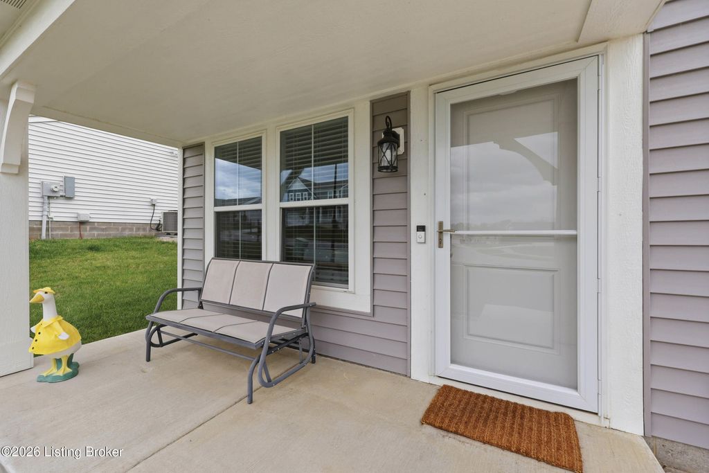 Photo of 179 Blue Ridge Cir, Mt Washington, KY 40047 (MLS # 1715029)