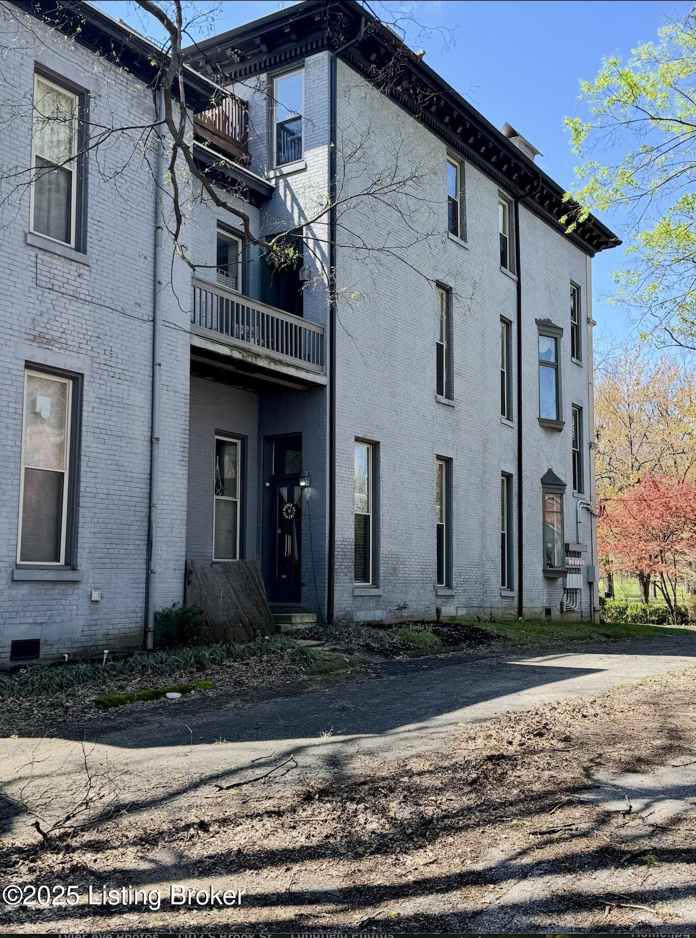 1341 S 4th St, Louisville, Pennsylvania image 13