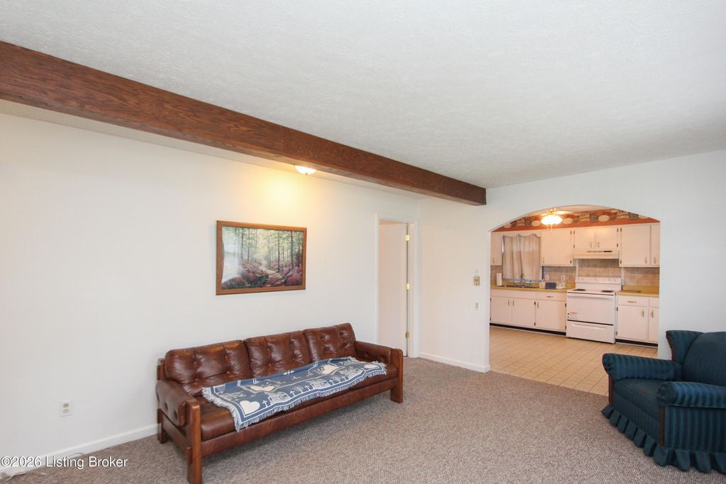 Photo of 221 Lynn Dr, Lawrenceburg, KY 40342 (MLS # 1707663)