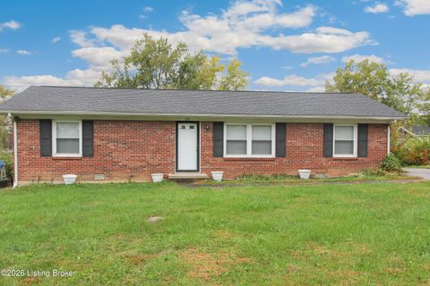 Photo of 221 Lynn Dr, Lawrenceburg, KY 40342 (MLS # 1707663)