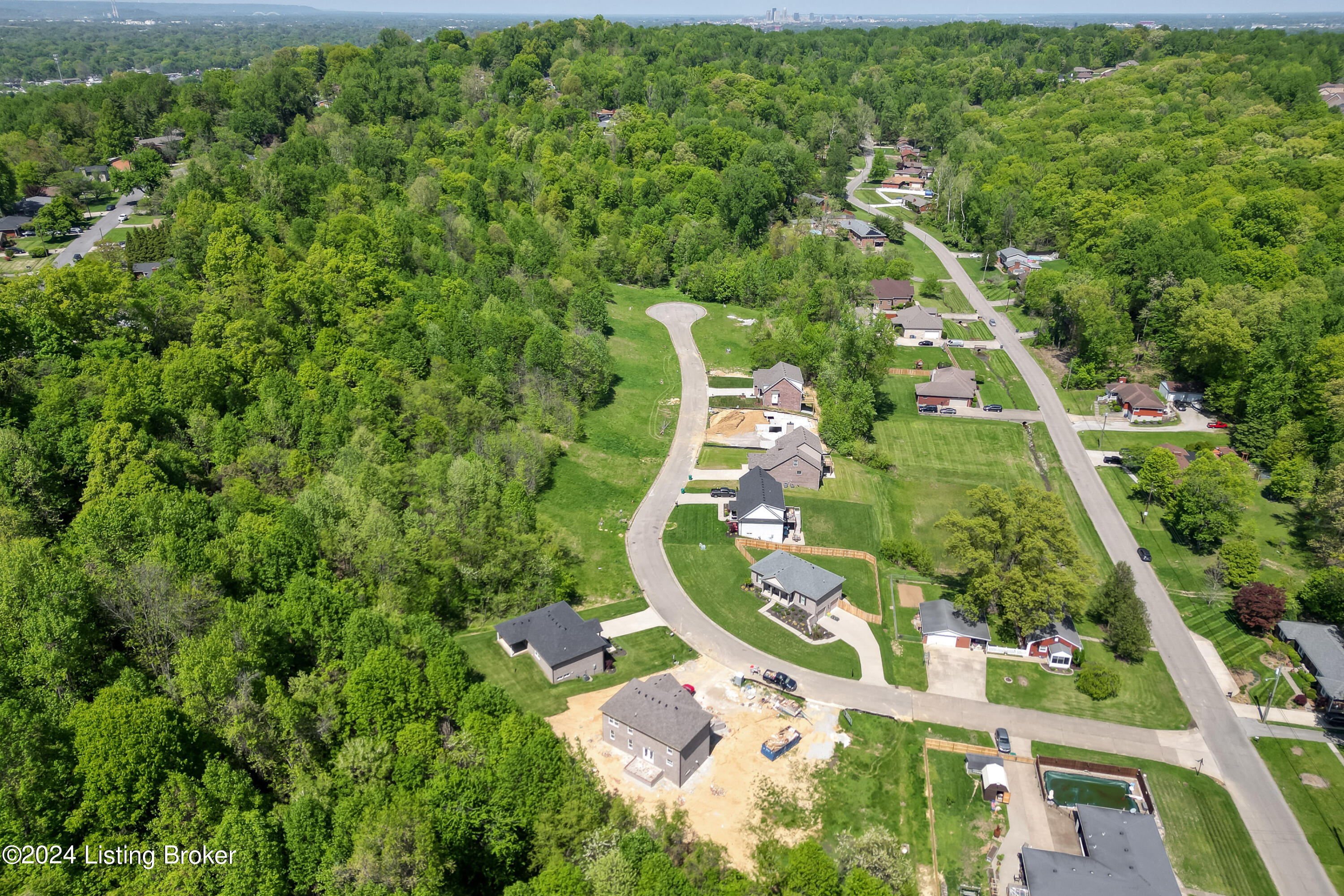 3423 Westhill Cir, Louisville, Kentucky image 2