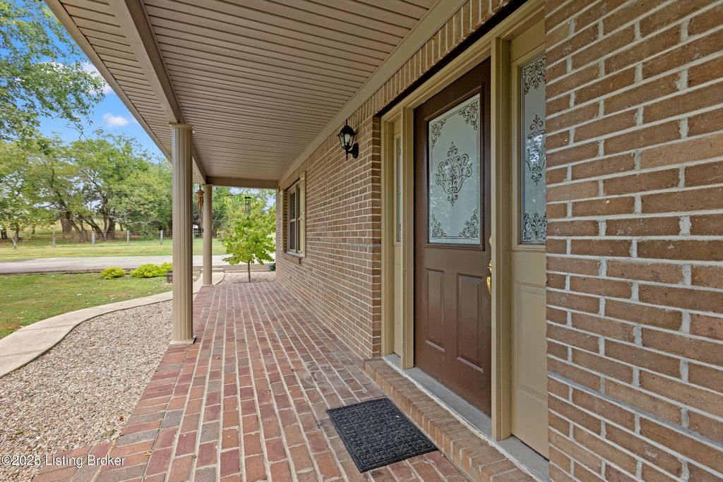 Photo of 1233 Johnson Rd, Lawrenceburg, KY 40342 (MLS # 1712631)