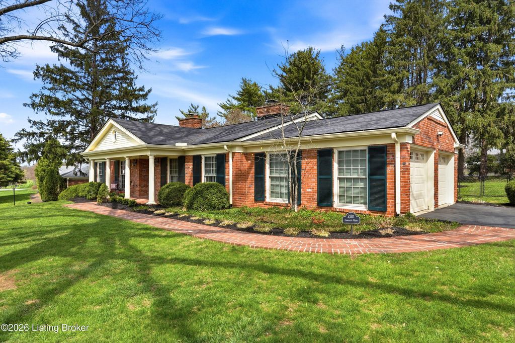 Photo of 2101 Camargo Rd, Louisville, KY 40207 (MLS # 1713006)