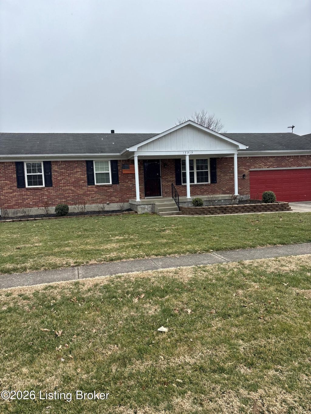 Photo of 12313 Kingsley Dr, Louisville, KY 40229 (MLS # 1710201)