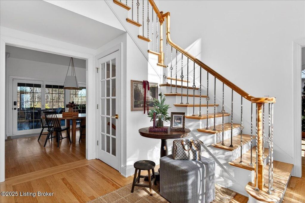 Photo of 3713 High Crest Ct, Crestwood, KY 40014 (MLS # 1704383)