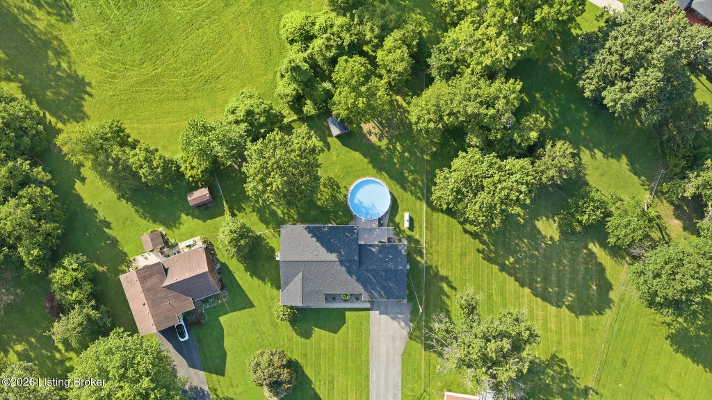 Photo of 312 Homeview Dr, Brandenburg, KY 40108 (MLS # 1724310)