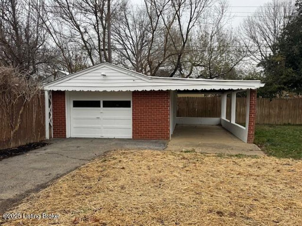 Photo of 3229 Furman Blvd, Louisville, KY 40220 (MLS # 1704899)
