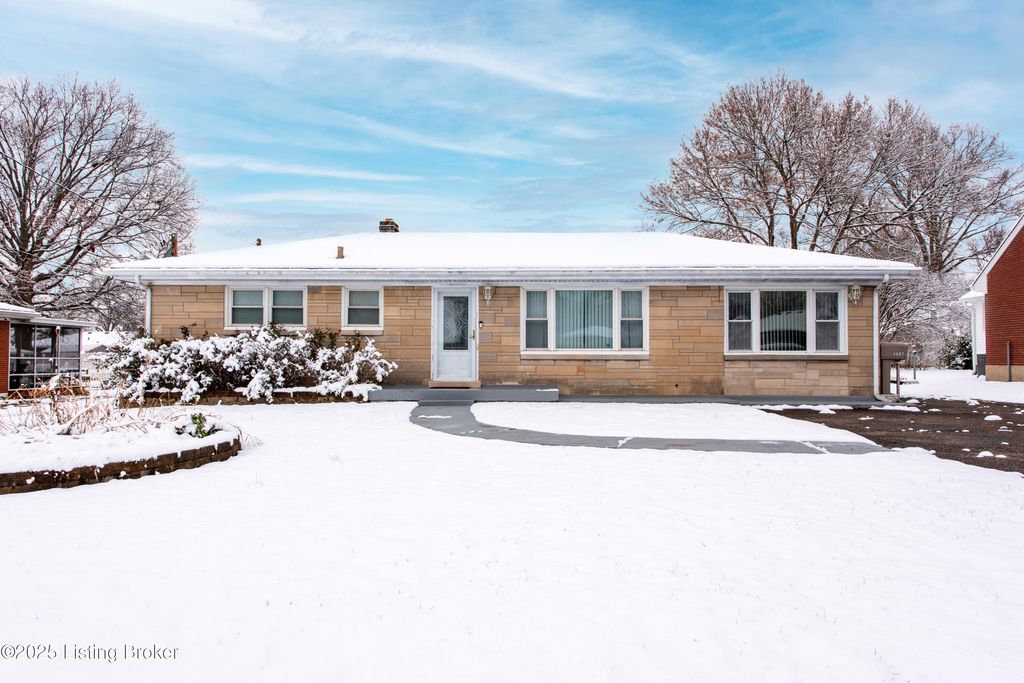 Photo of 1337 Villa Park Dr, Louisville, KY 40219 (MLS # 1704675)