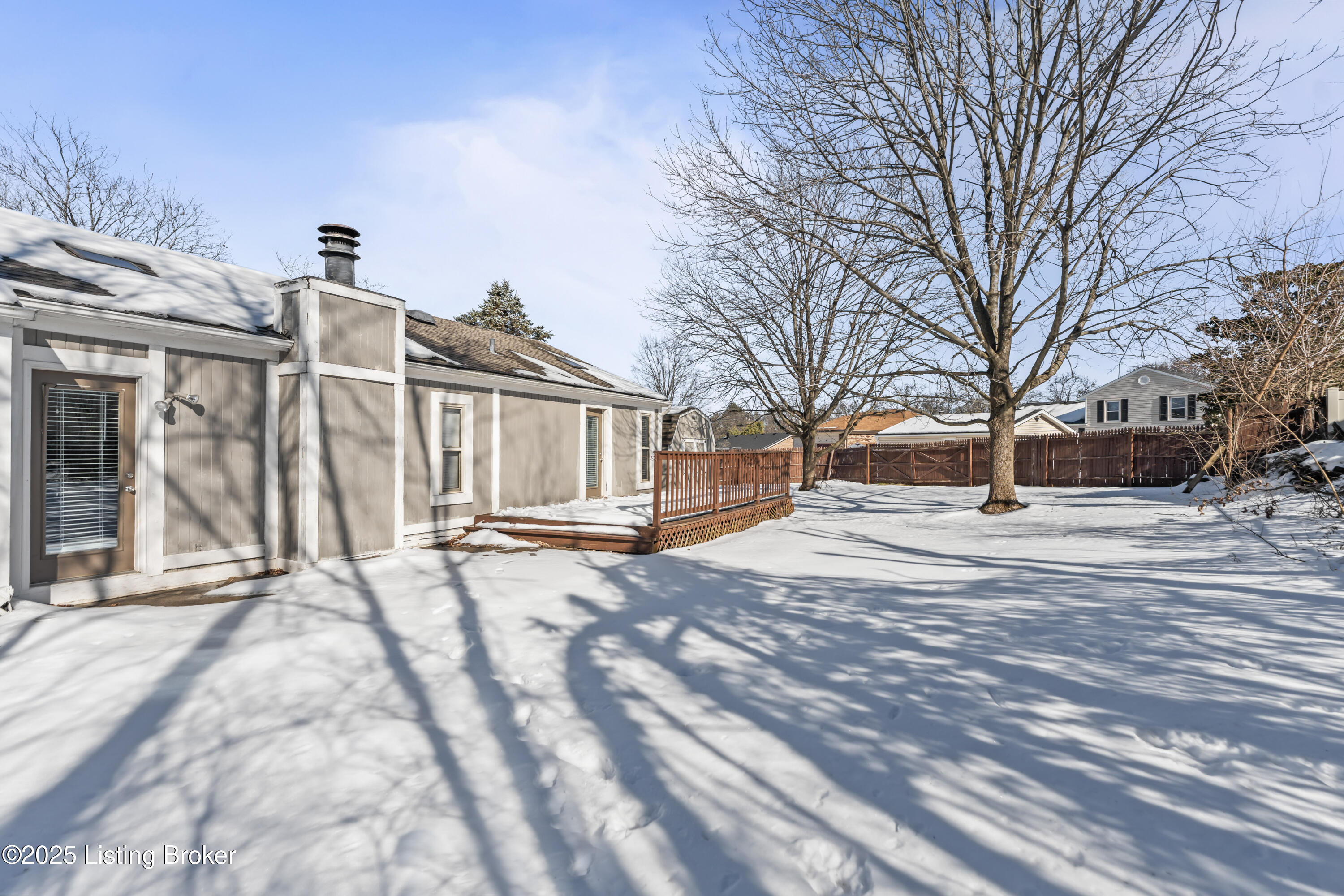 Louisville, Kentucky 40220, United States, 3 Bedrooms Bedrooms, ,2 BathroomsBathrooms,Residential,Pending,16229