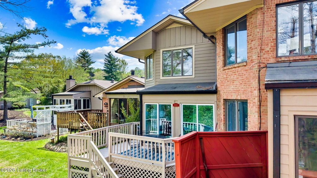 Photo of 6523 Marina Dr, Prospect, KY 40059 (MLS # 1714088)