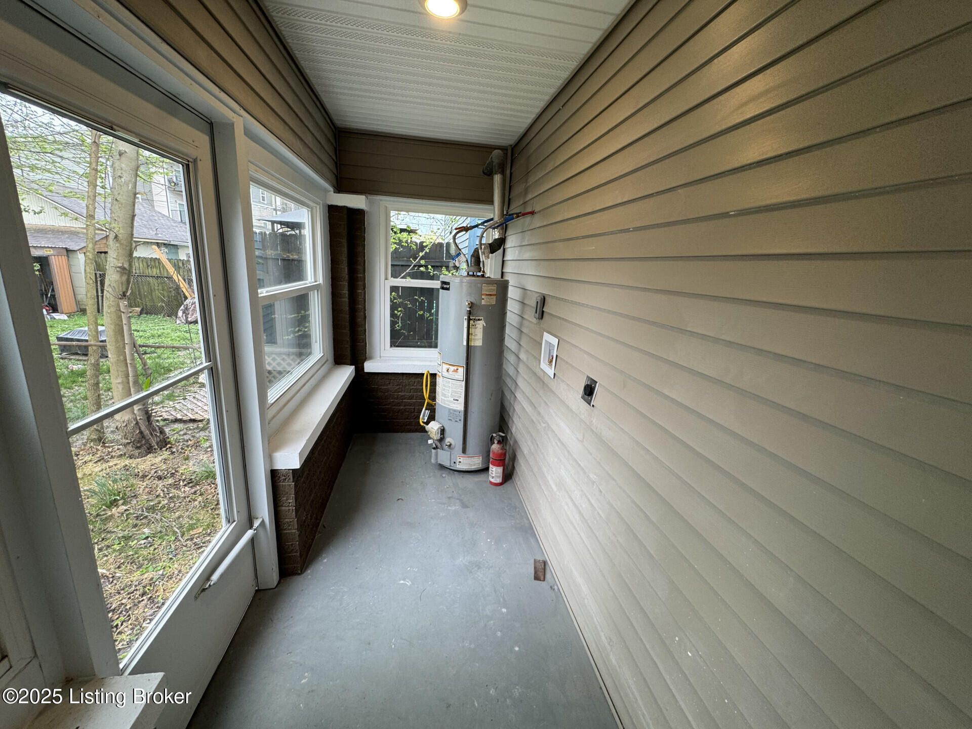 2210 Shrader Ave, New Albany, Indiana image 17
