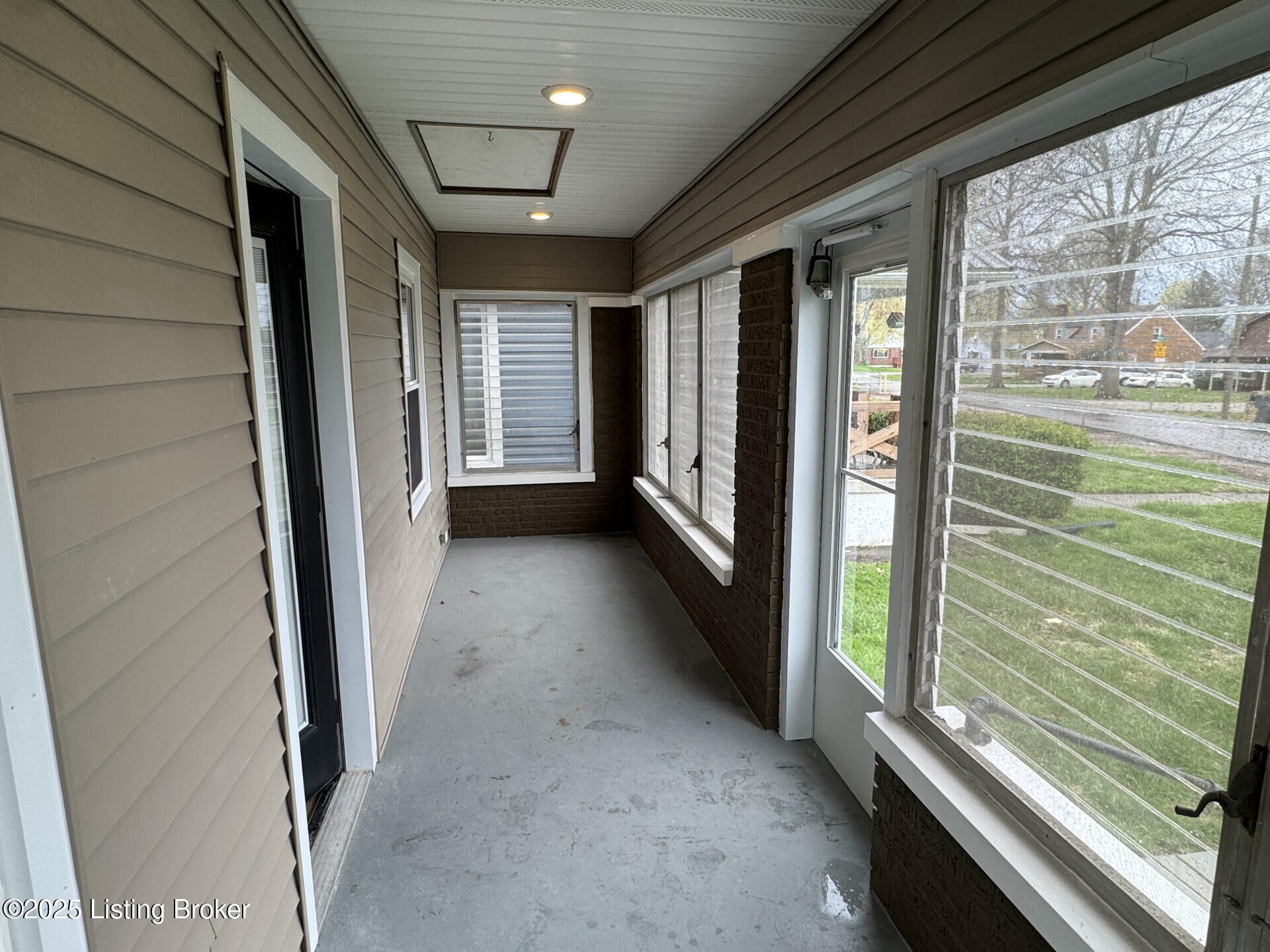 2210 Shrader Ave, New Albany, Indiana image 16