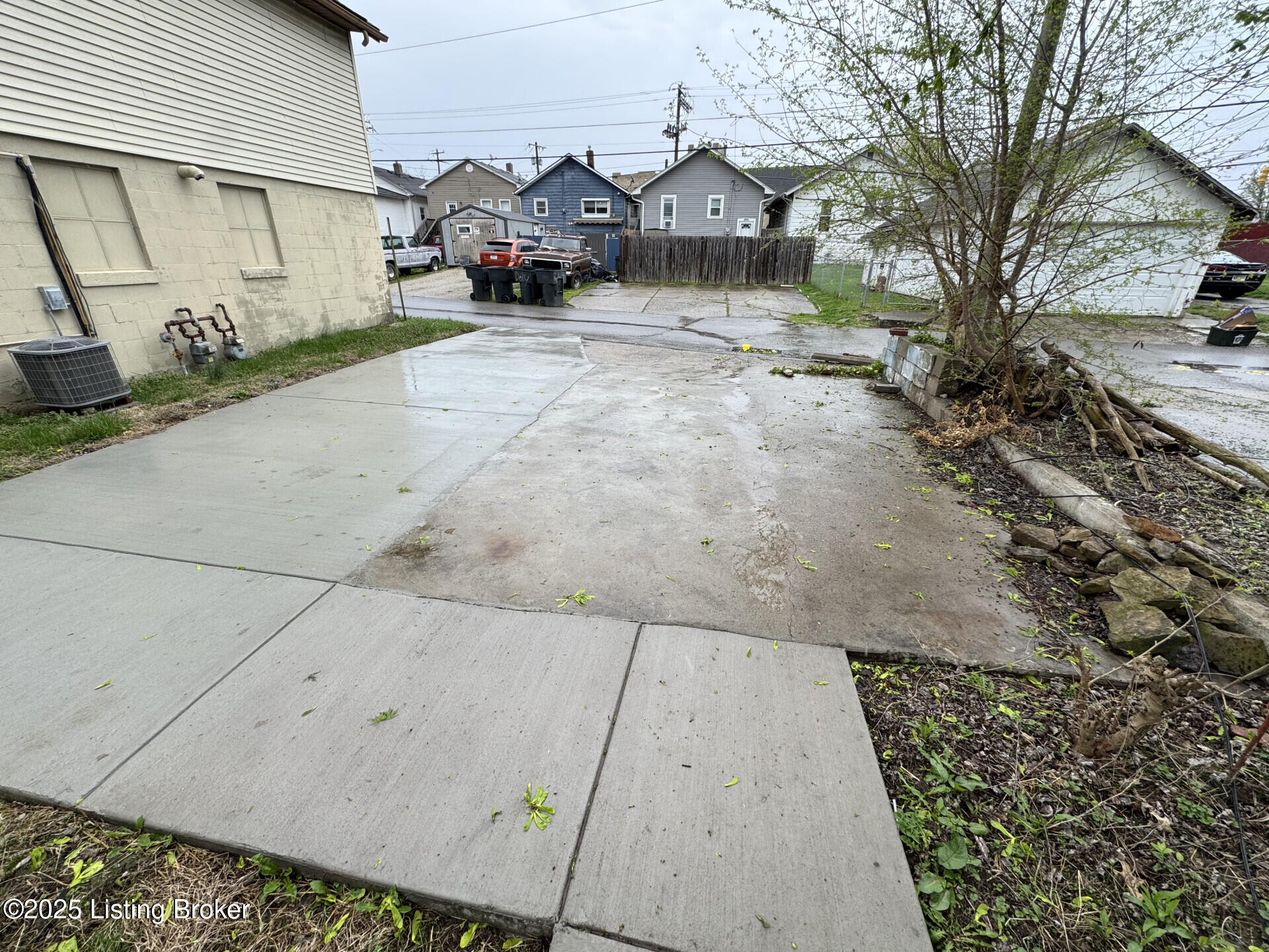 2210 Shrader Ave, New Albany, Indiana image 18