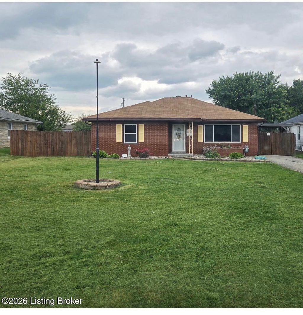 Photo of 1711 Kurz Way, Louisville, KY 40216 (MLS # 1716121)