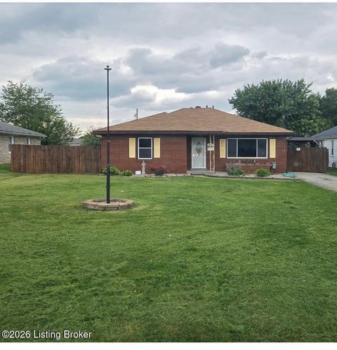 Photo of 1711 Kurz Way, Louisville, KY 40216 (MLS # 1716121)