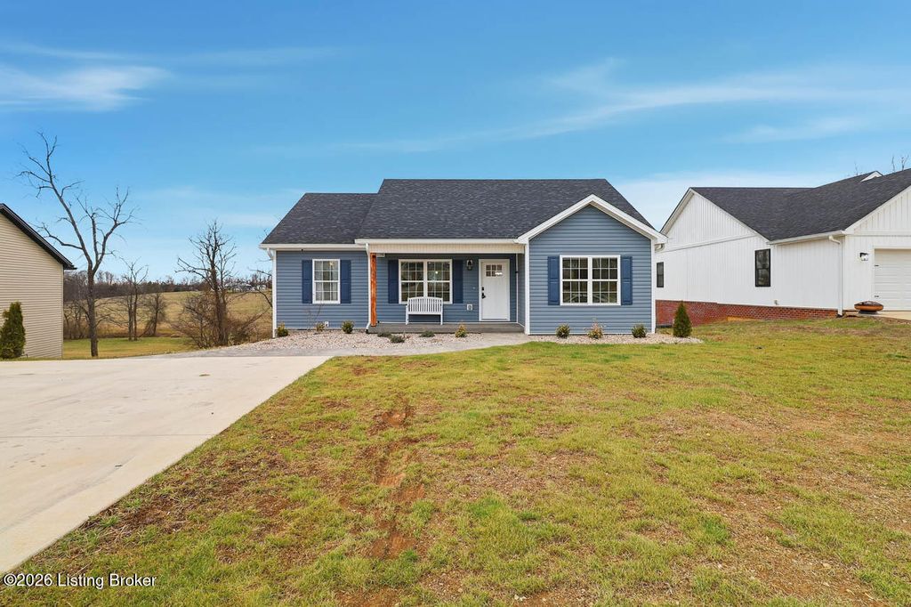 Photo of 102 Distillery Ct, Bardstown, KY 40004 (MLS # 1709797)