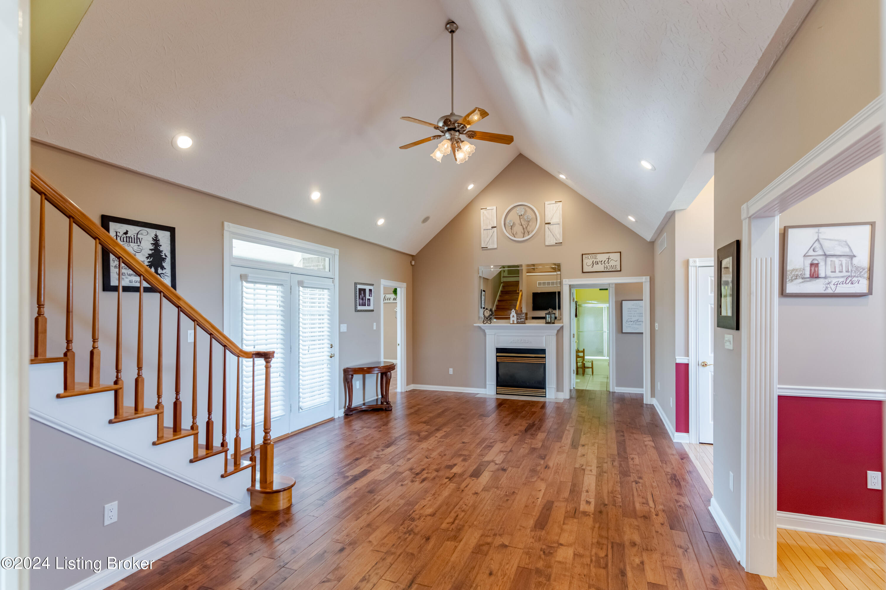 408 Meadow Ct, Hardinsburg, Kentucky image 2