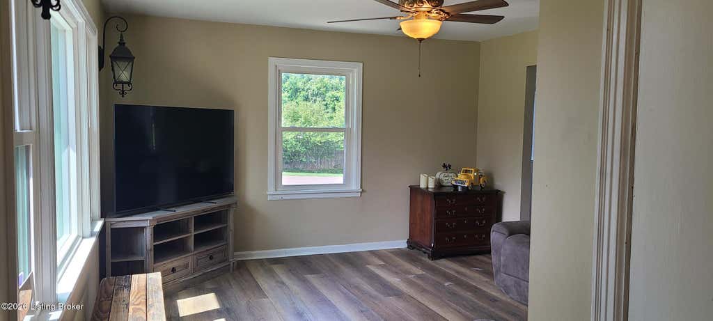 Photo of 7001 Monty Ln, Louisville, KY 40291 (MLS # 1725156)