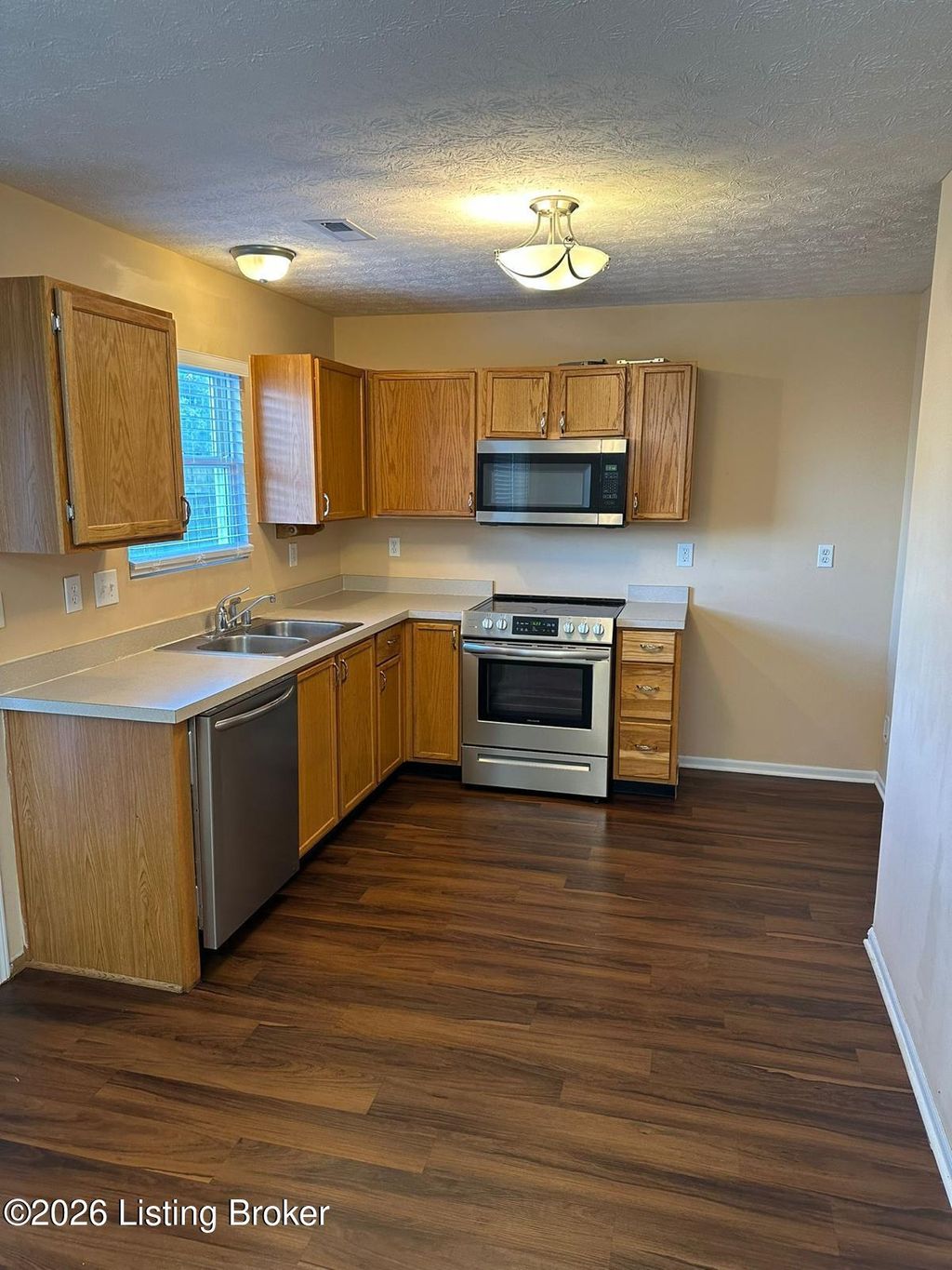 Photo of 6624 Hunters Creek Blvd, Louisville, KY 40258 (MLS # 1711667)