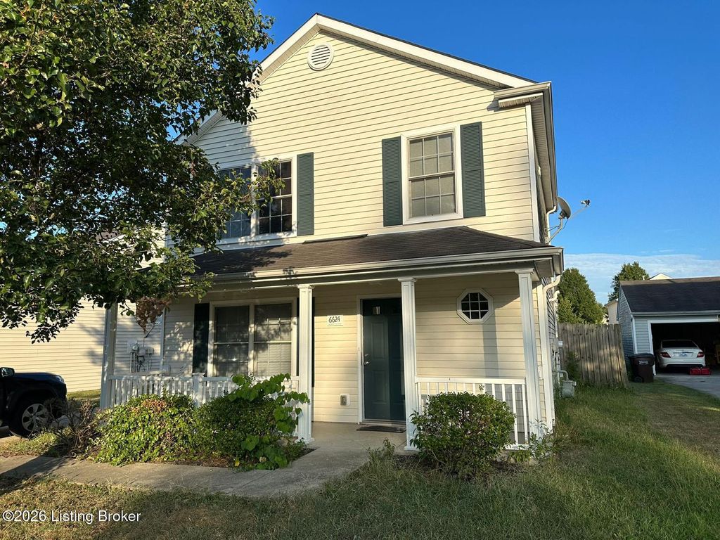 Photo of 6624 Hunters Creek Blvd, Louisville, KY 40258 (MLS # 1711667)