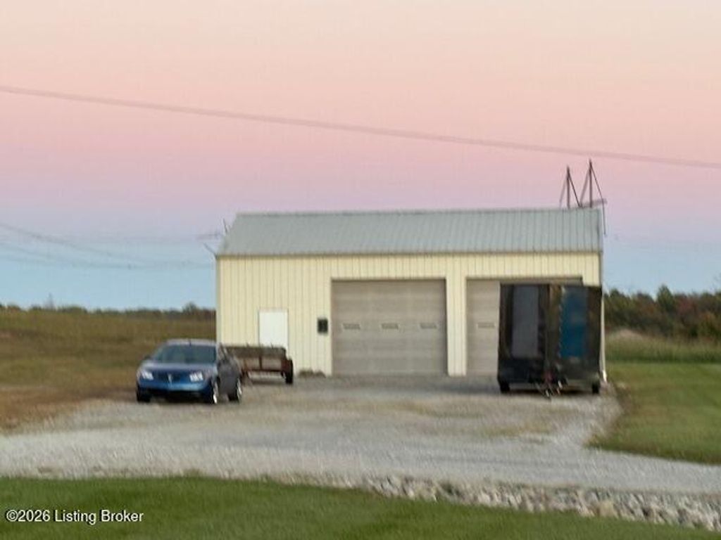 Photo of 145 Waynes Ln, Milton, KY 40045 (MLS # 1708486)