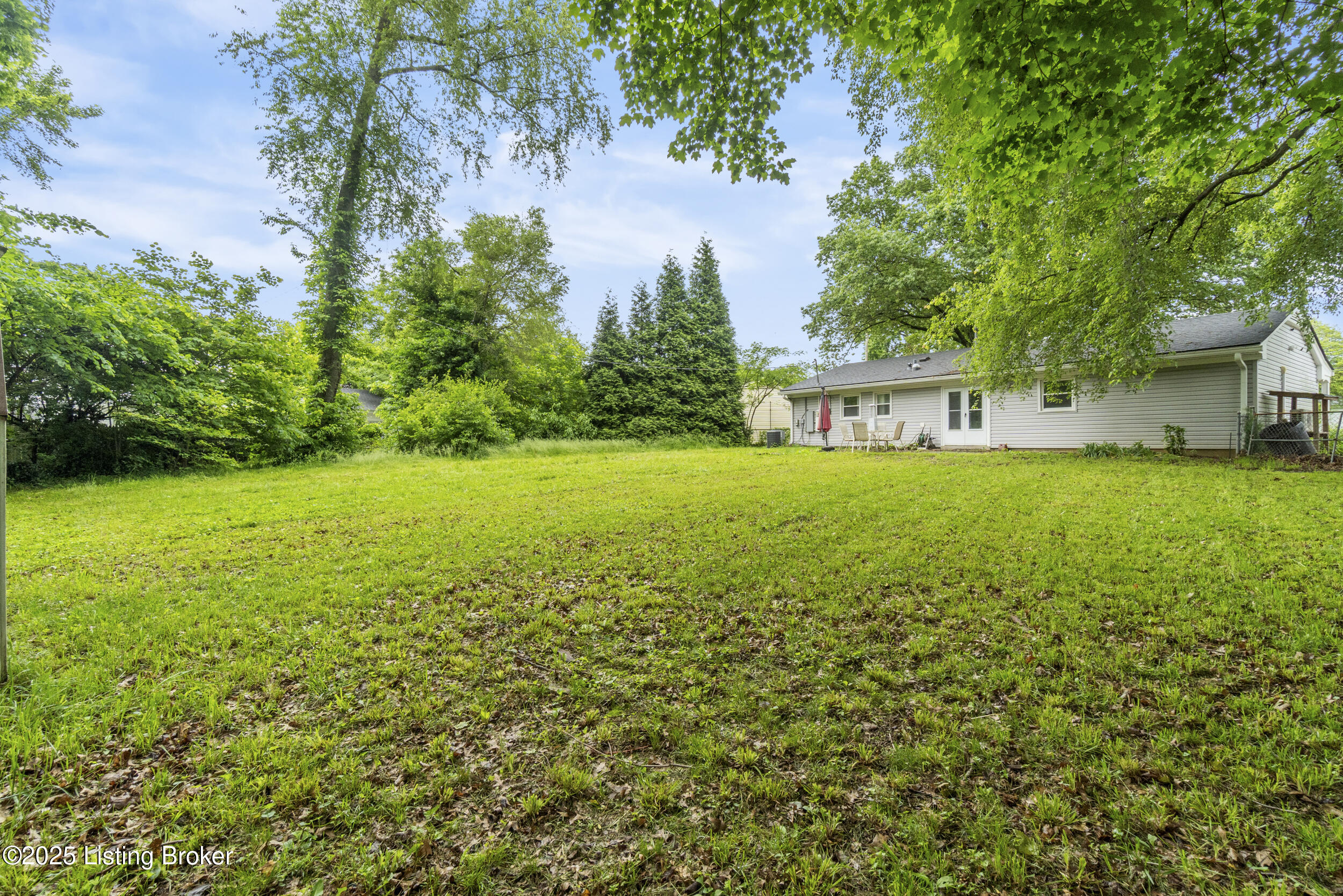 9201 Walhampton Ct, Louisville, Kentucky image 34