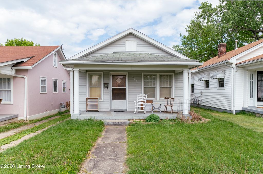 Photo of 633 Merwin Ave, Louisville, KY 40217 (MLS # 1714290)