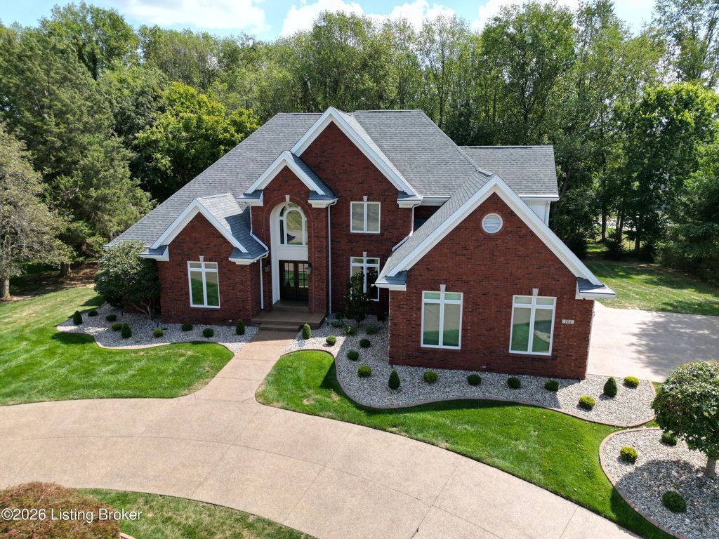 Photo of 701 Foxfire Rd, Elizabethtown, KY 42701 (MLS # 1705974)