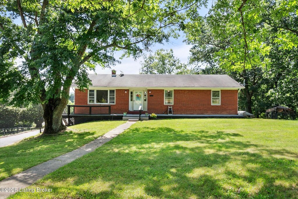 Photo of 4061 Mink Run Rd, Frankfort, KY 40601 (MLS # 1722392)