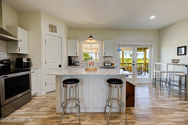 8486 WADDY RD, WADDY, KY 40076 - Image d2d2b33061d910ce88dac55c5d5c145f/2344548740