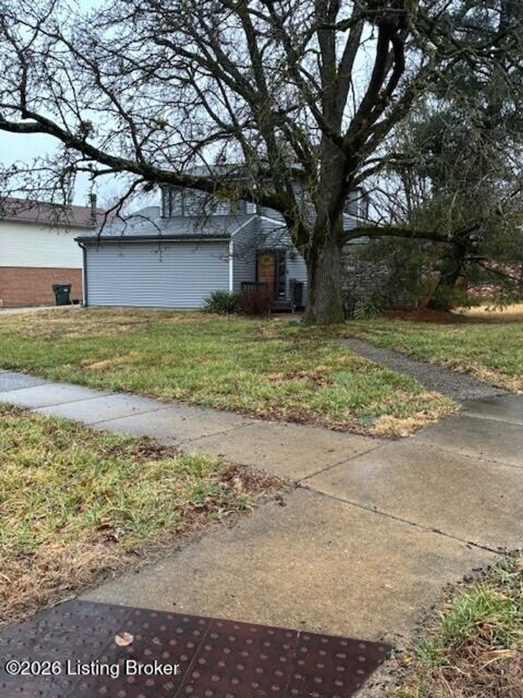 Photo of 4816 Ferrer Way, Louisville, KY 40291 (MLS # 1711268)