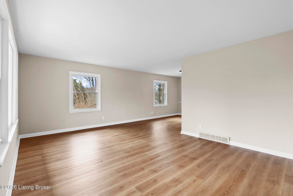 Photo of 3322 Cawein Way, Louisville, KY 40220 (MLS # 1710051)