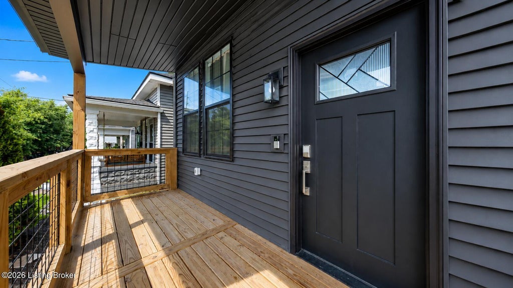 Photo of 931 S Clay St, Louisville, KY 40203 (MLS # 1718583)