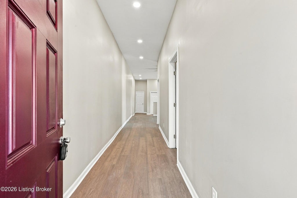 Photo of 814 S Shelby St, Louisville, KY 40203 (MLS # 1729226)