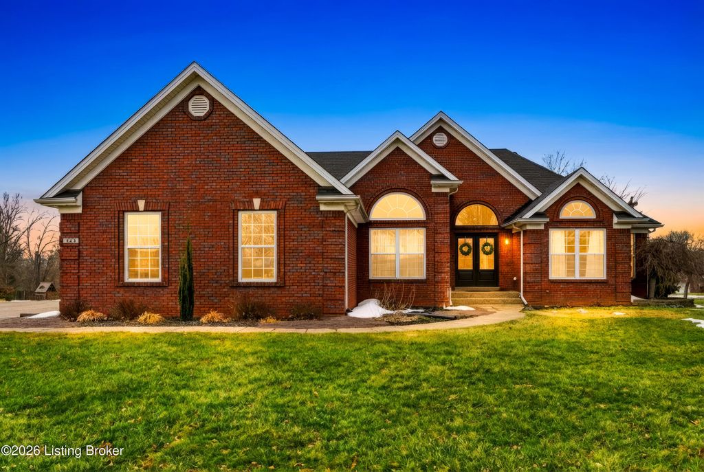 Photo of 325 Kingswood Dr, Taylorsville, KY 40071 (MLS # 1708981)