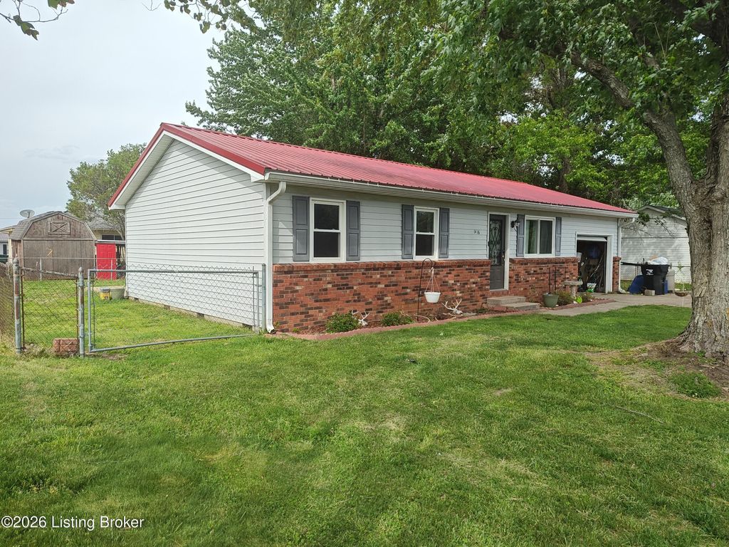 Photo of 1416 Stanley Ave, Morganfield, KY 42437 (MLS # 1716358)