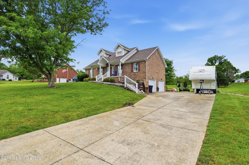 Photo of 104 Dayhill Ct, Coxs Creek, KY 40013 (MLS # 1716028)