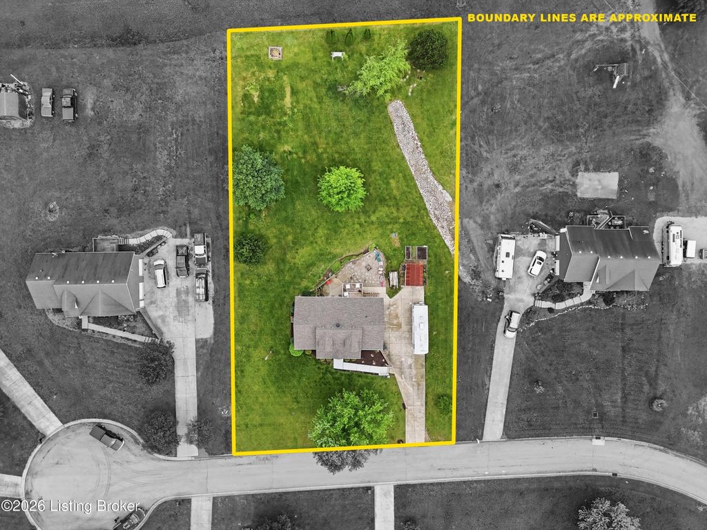 Photo of 104 Dayhill Ct, Coxs Creek, KY 40013 (MLS # 1716028)