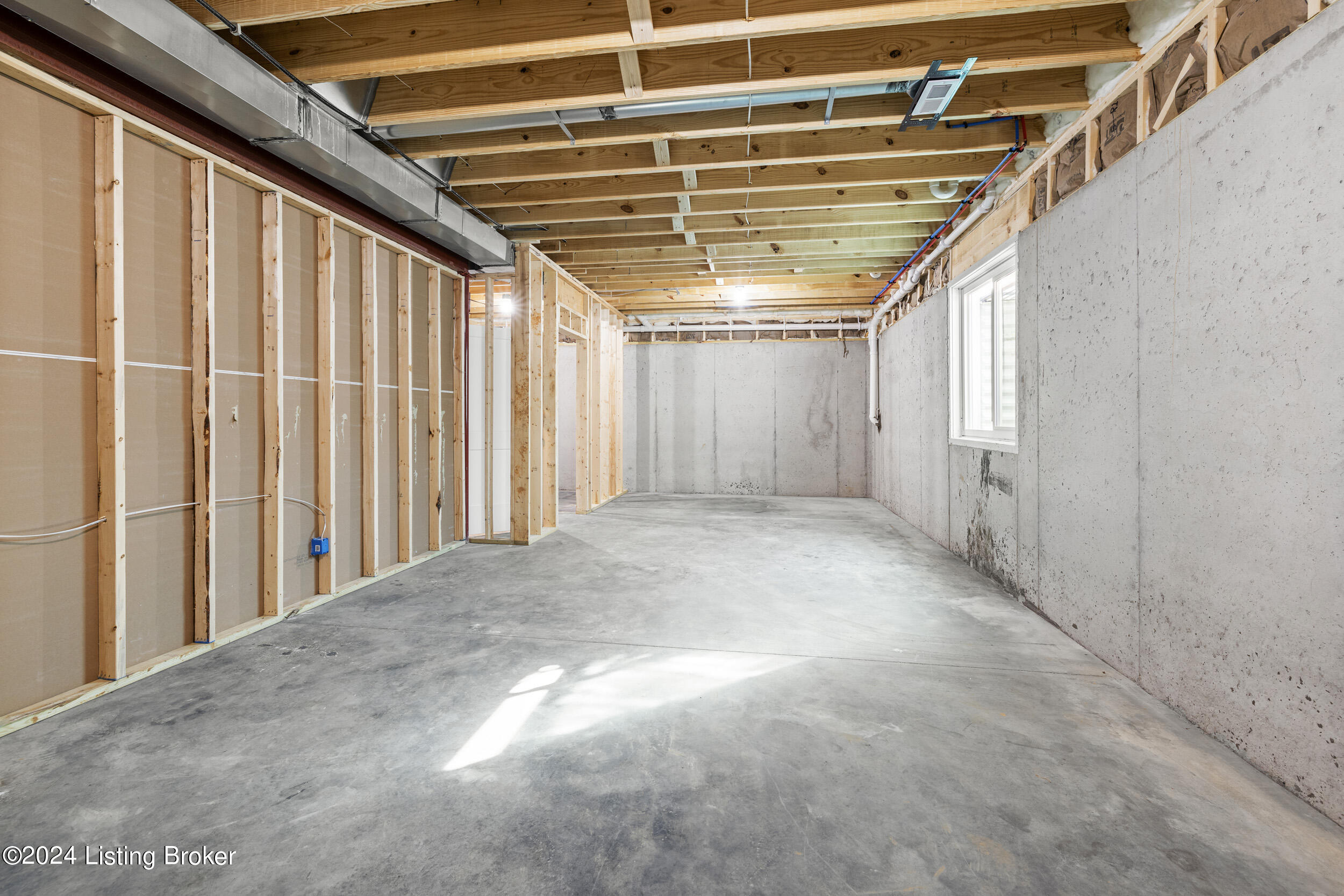 125 Noblewood Blvd, Utica, Indiana image 34