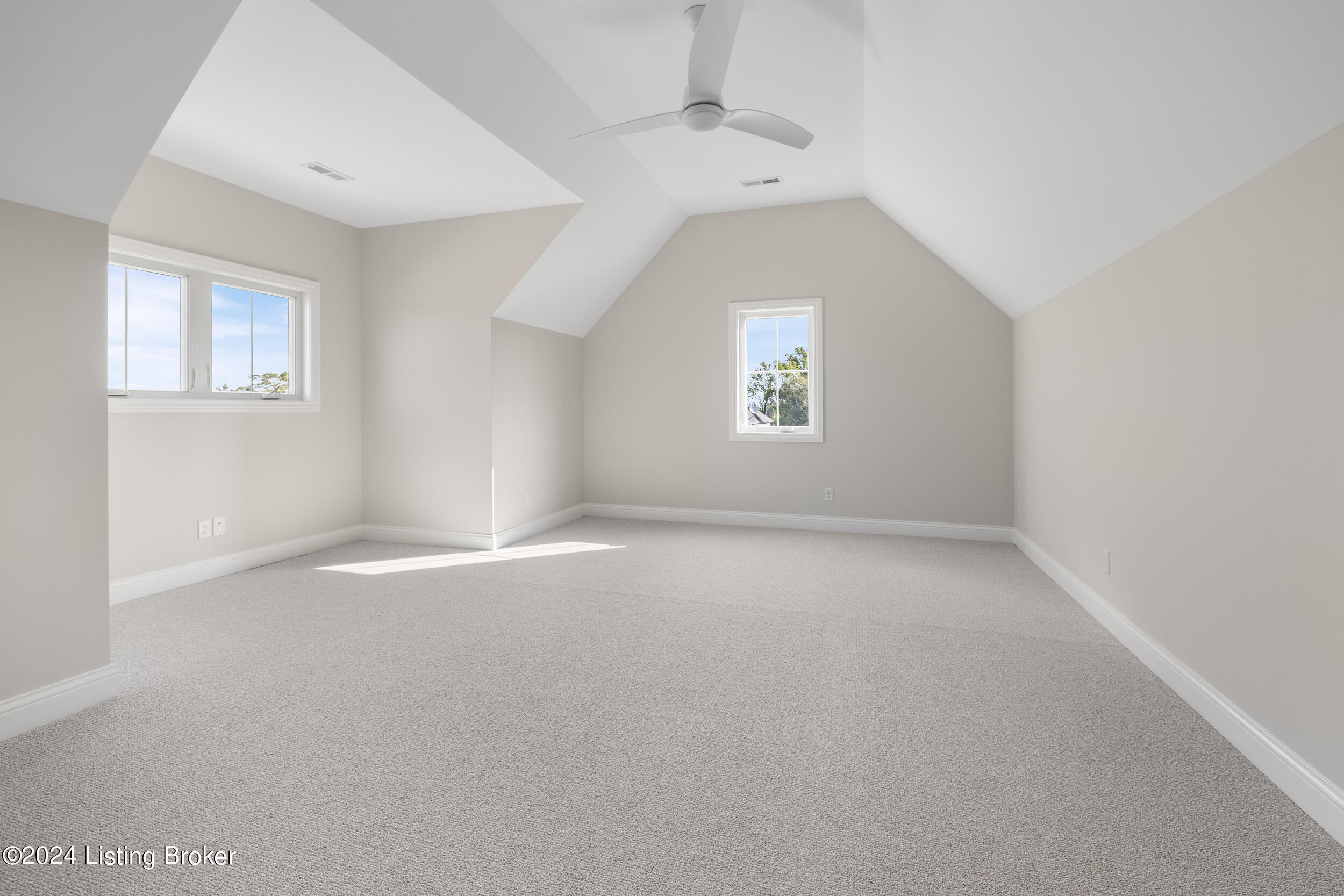 125 Noblewood Blvd, Utica, Indiana image 25