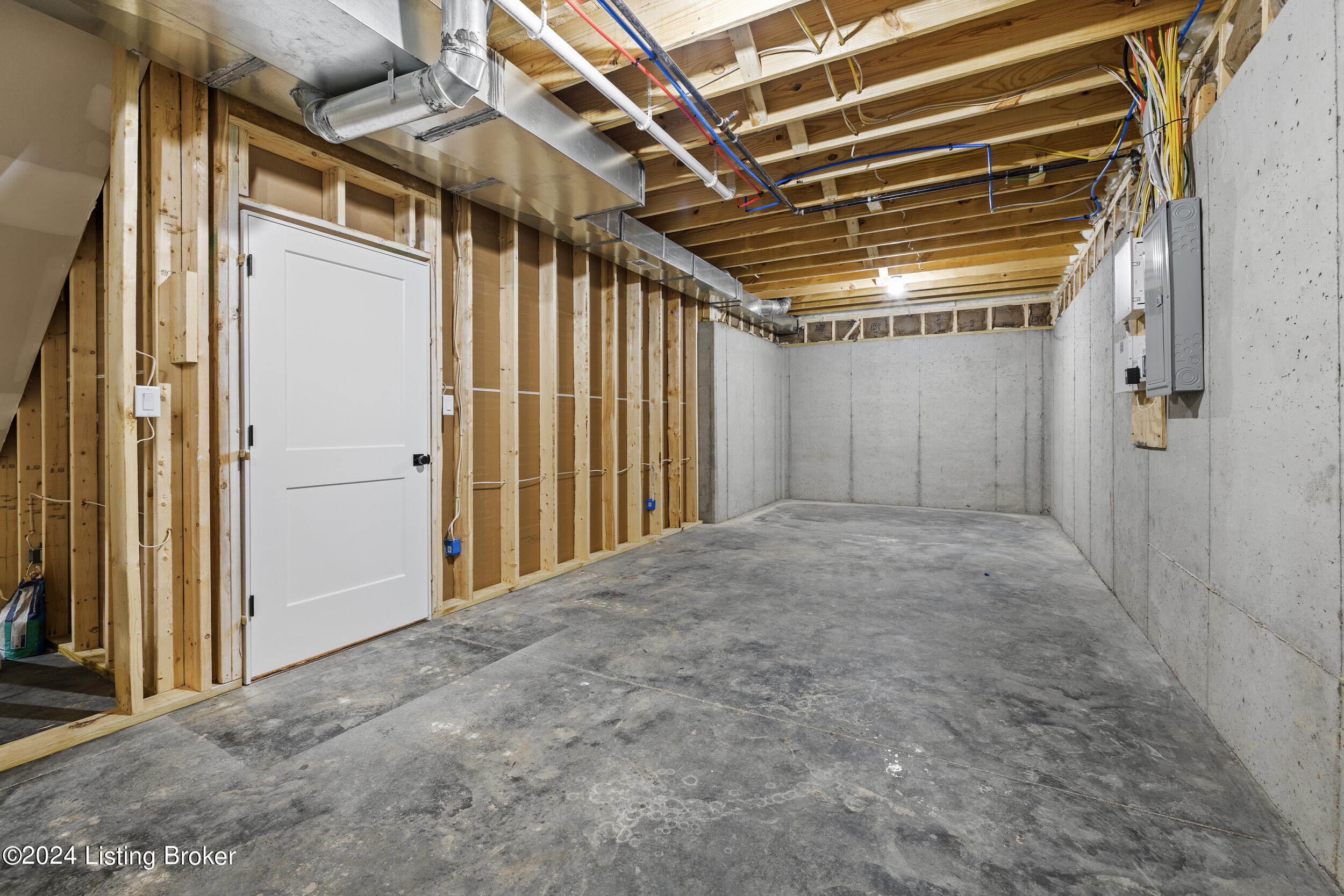 125 Noblewood Blvd, Utica, Indiana image 36