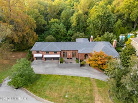 Homes For Sale - 1010 Alta Cir<br/> Louisville, KY 40205