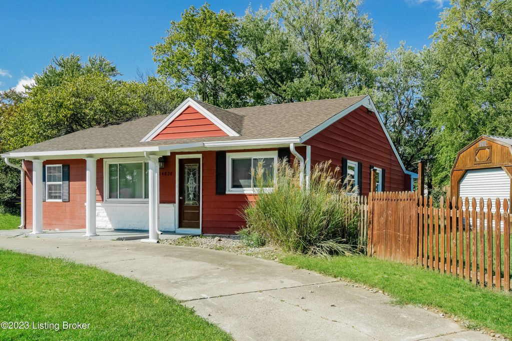 Photo of 14020 Darwin Blvd, Louisville, KY 40272 (MLS # 1705440)