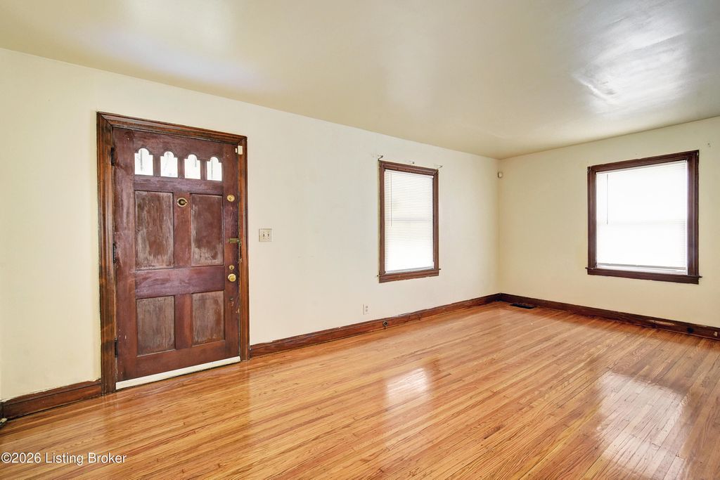 Photo of 429 N 44th St, Louisville, KY 40212 (MLS # 1710540)